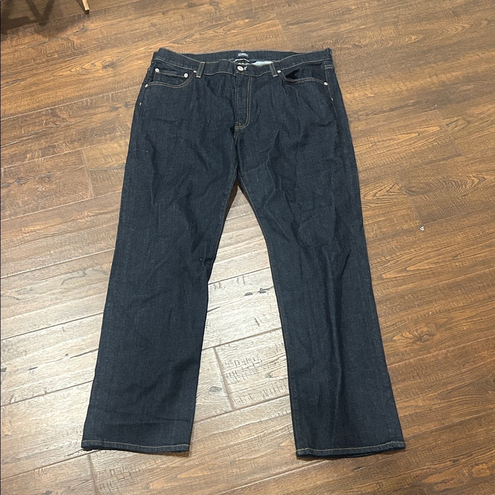 Men’s dark wash jeans